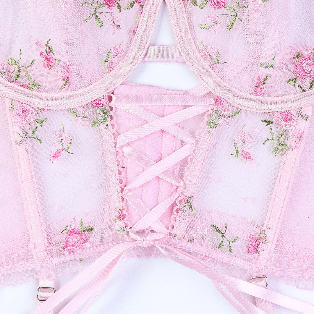 Rosalie – Floral Embroidered Lingerie Set