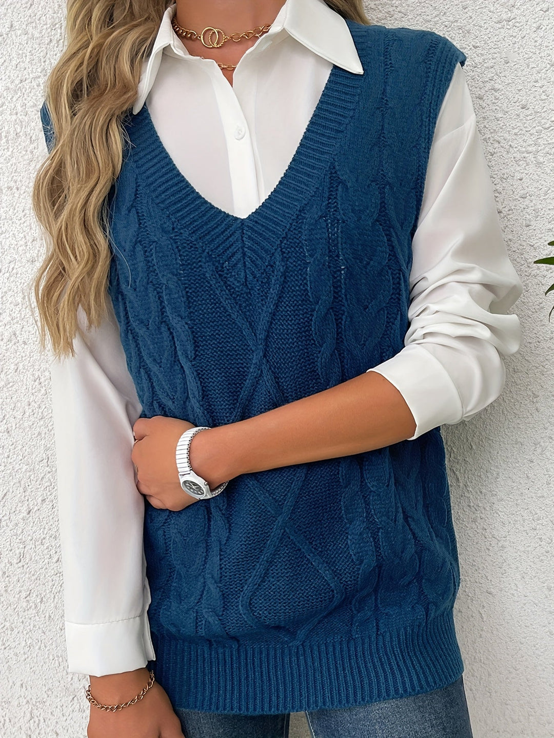 Wrenley | Women's Cable Knit V-Neck Sweater Vest