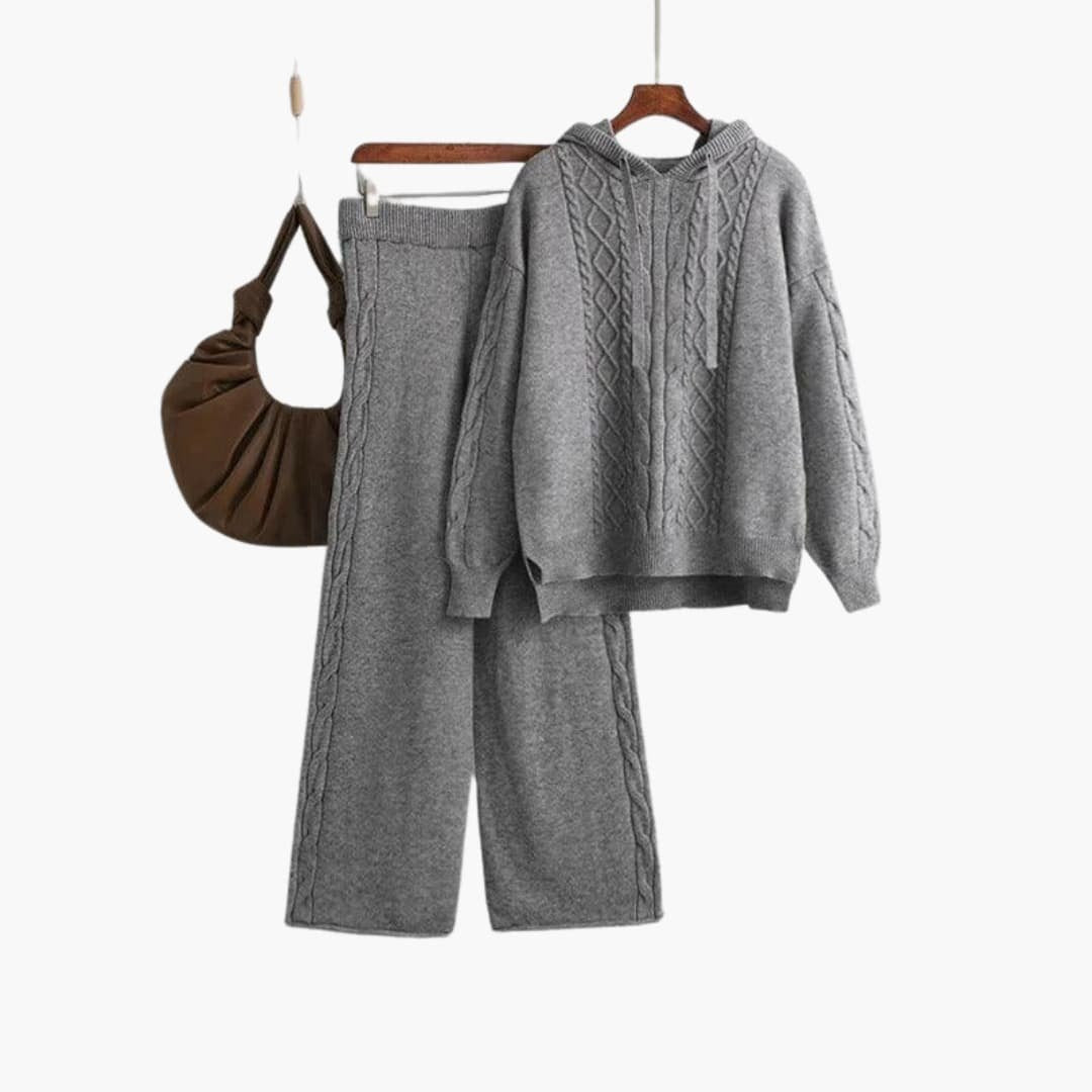Fenella | Women's Oversized Hooded Cable Knit Sweater Set