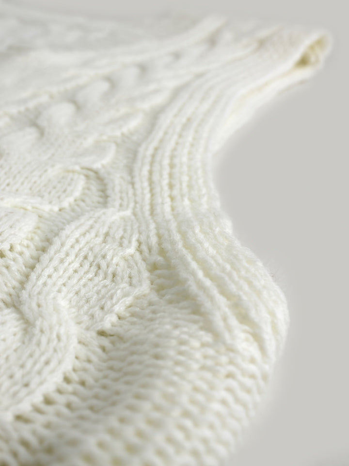 Wrenley | Women's Cable Knit V-Neck Sweater Vest