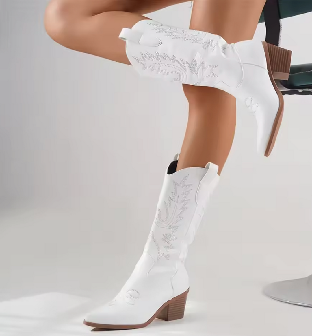 Missie- a perfect mix of country style, everyday comfort and modern elegance.