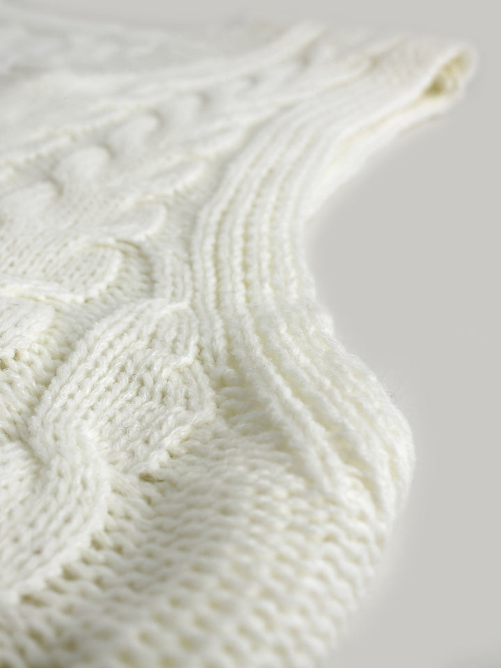 Wrenley | Women's Cable Knit V-Neck Sweater Vest