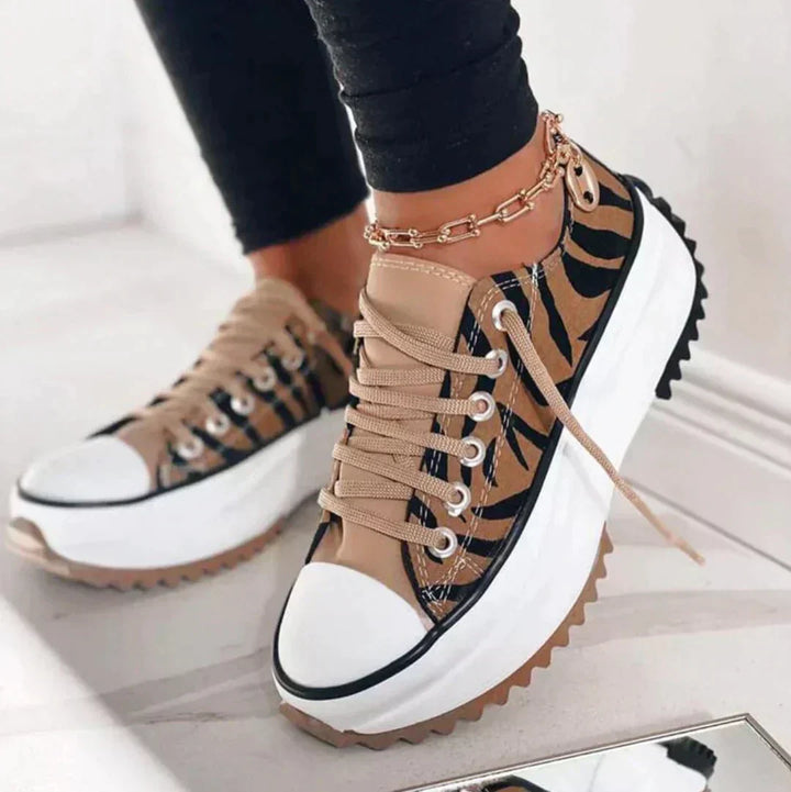 Chunky Platform Lace Up Casual Sneaker