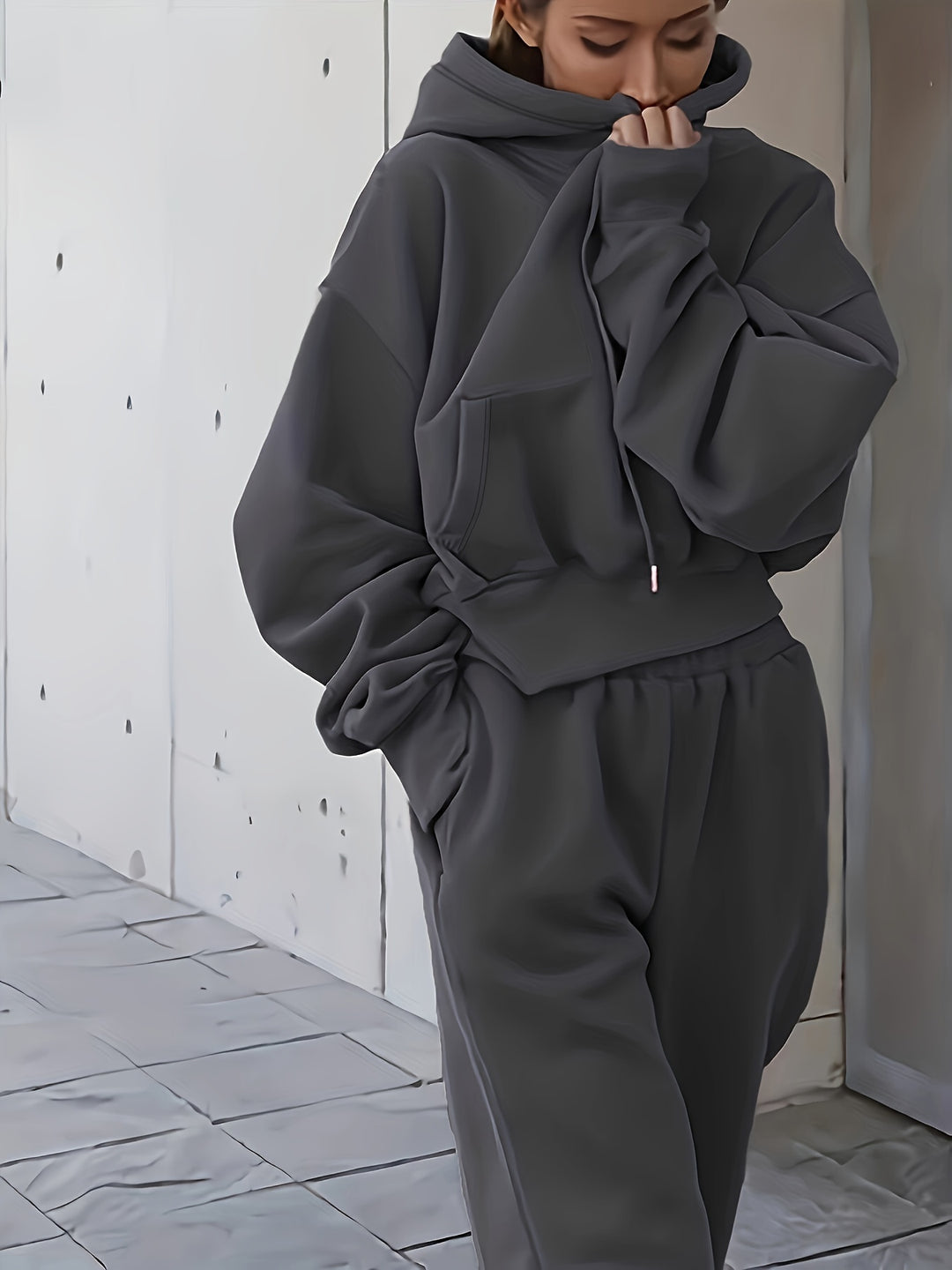 Frankie | Women's Oversized Hooded Sweatshirt and Jogger Set