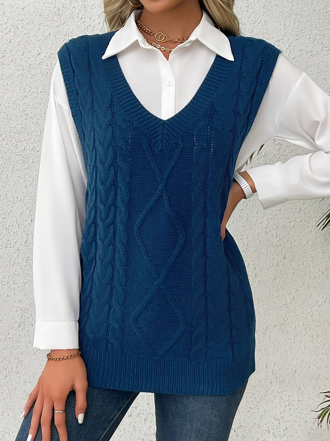 Wrenley | Women's Cable Knit V-Neck Sweater Vest