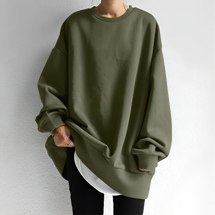 Amelia | Women's Oversized Crew Neck Sweater with Curved Hem