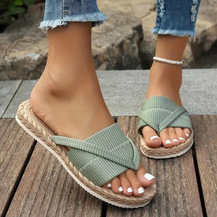 Estelle™-Breeze Slides