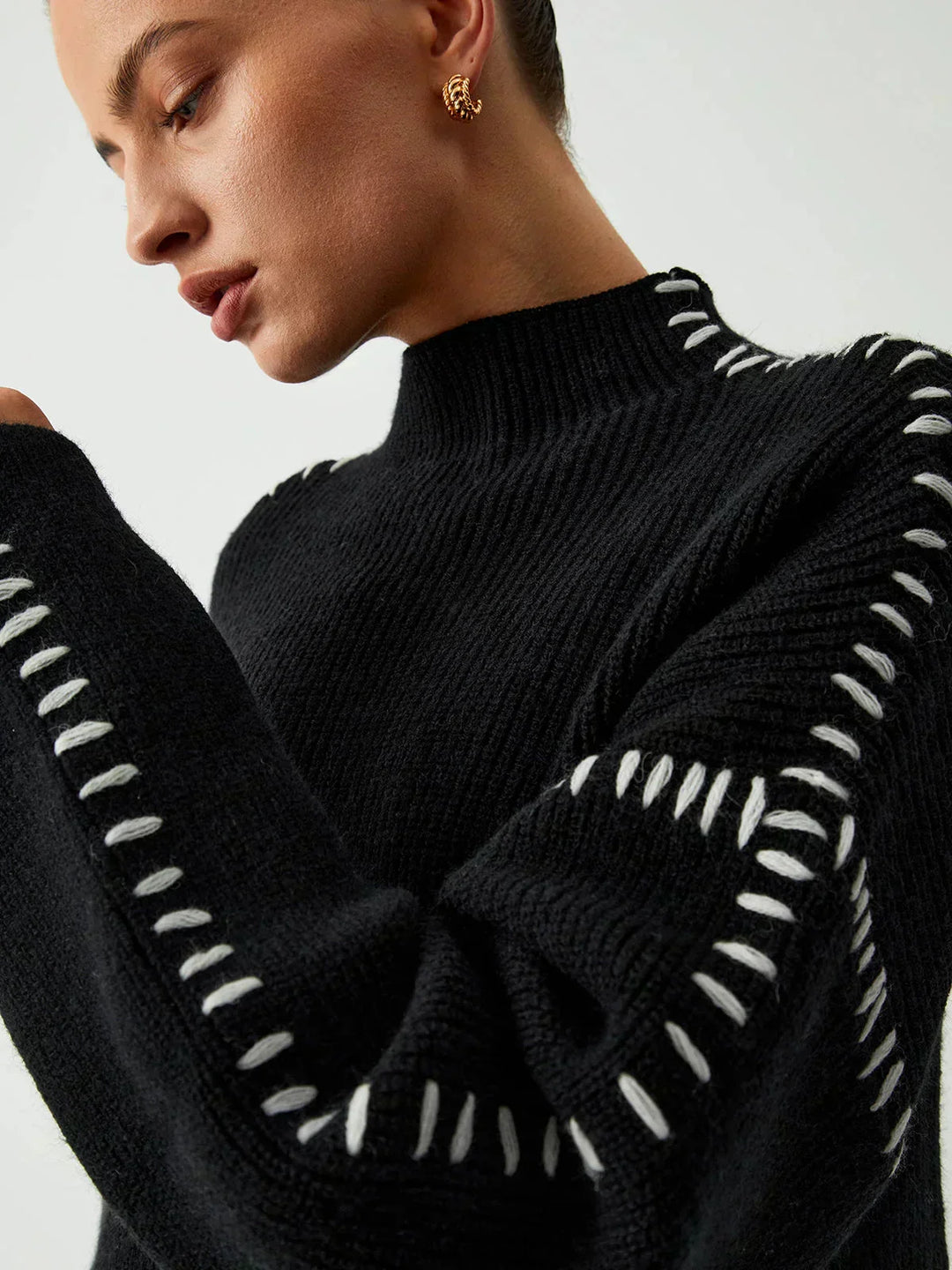 Nia | Women's Cropped Mock Neck Ribbed Sweater