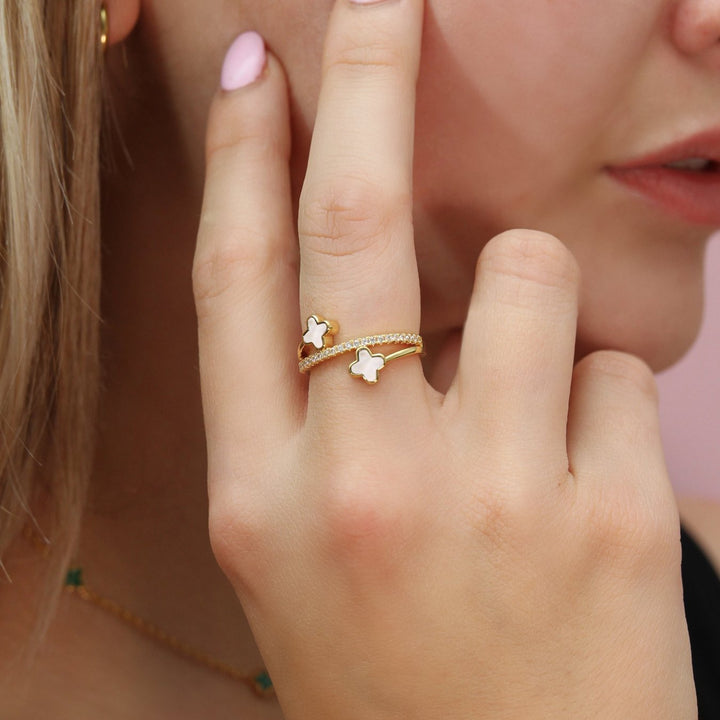 Clover Ring - Stainless Steel (Gold & Faux Pearl)
